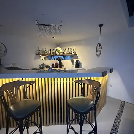 Mavi Yengec Butik Bed & Breakfast Çeşme