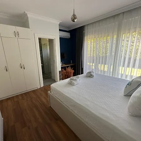 Mavi Yengec Butik Panzió Çeşme