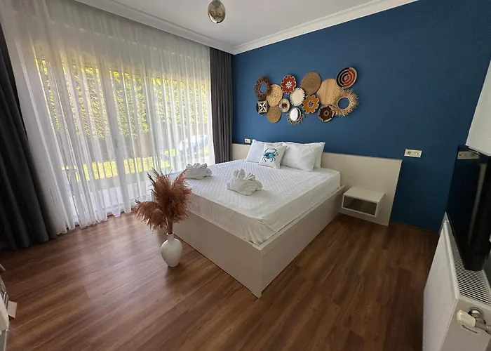 住宿加早餐酒店 Mavi Yengec Butik Çeşme