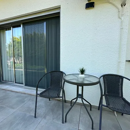 Mavi Yengeç Butik 3* Çeşme